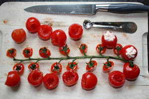 TOMATE CERISE A LA MOUSSE D’ECREVISES