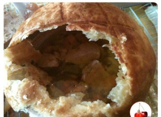 Bouillon au foie gras en croûte
