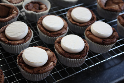 CUPCAKE CHOCOLAT MERINGUE