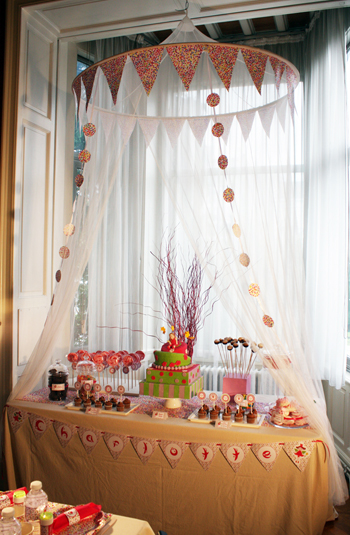 Fée | Une Sweet Table d'anniversaire féérique et colorée