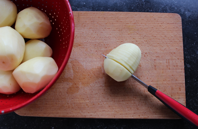 Pommes de terre éventail, cuisson au four