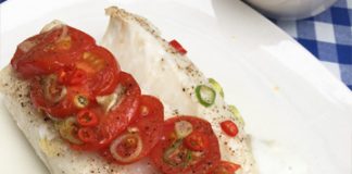 Cabillaud en papillote aux tomates