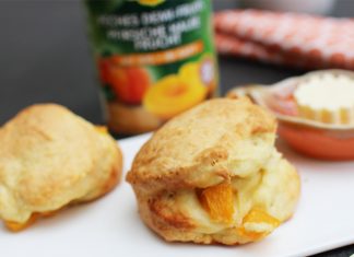 Scones aux pêches