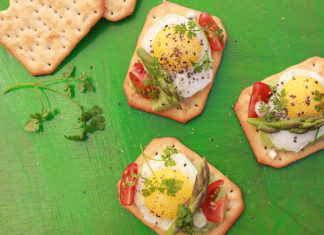 Tuc gourmand aux œufs de caille et asperges verte