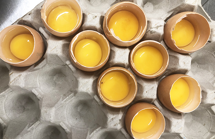 Les œufs toqués vous connaissez ? Une recette de la cuisine de Flore