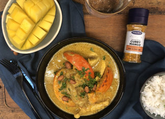Curry de poulet aux oignons et potimarron