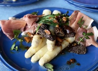 Asperges & Jambon de Parme à l’ail des ours