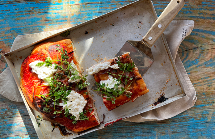 Pâte à pizza moelleuse et épaisse