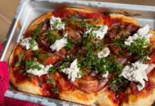 Pâte à pizza moelleuse et épaisse