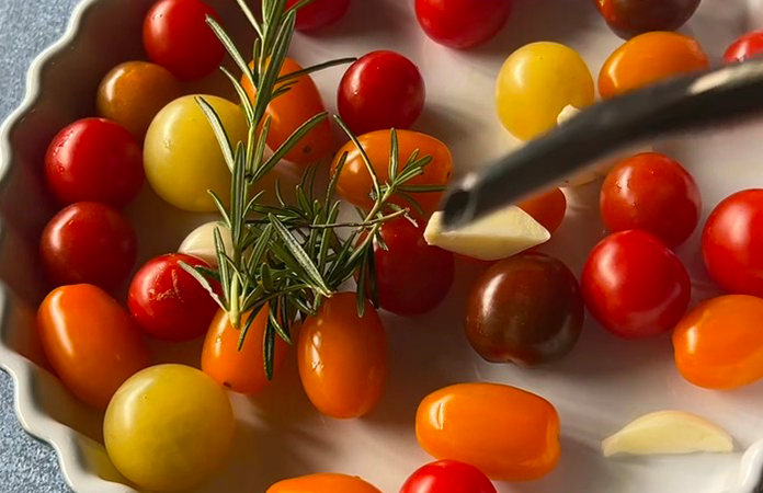 Ricotta toast aux tomate confites 