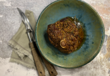Gigot d’agneau miel whisky, à la casserole