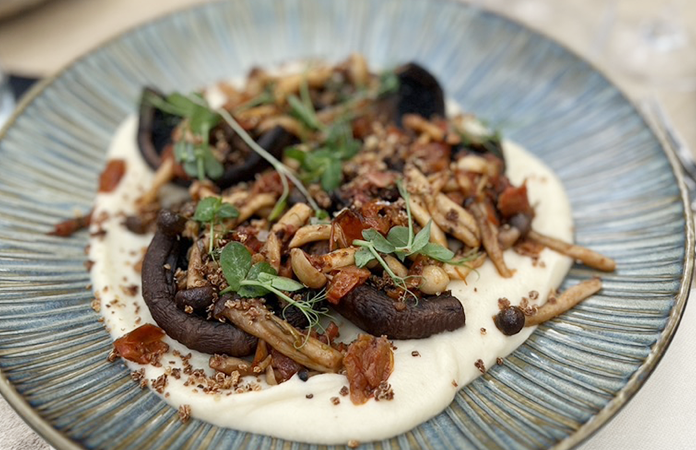 Champignon portobello sur purée de céleri rave au beurre à l'échalote