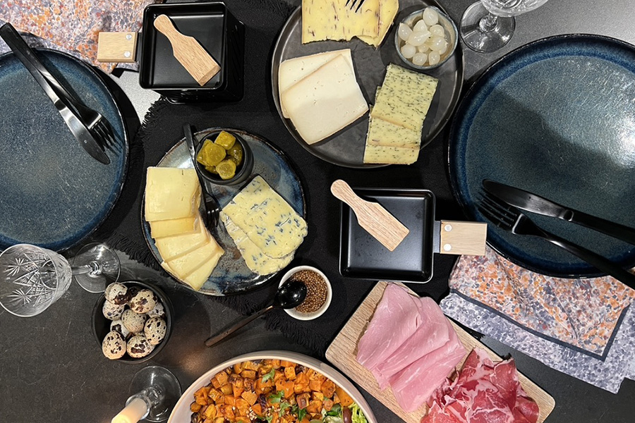 Soirée raclette à la bougies