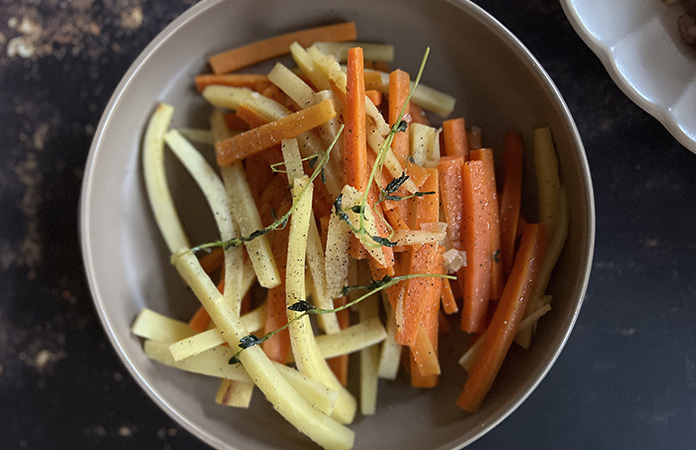 Une poêlée de carottes et les panais.