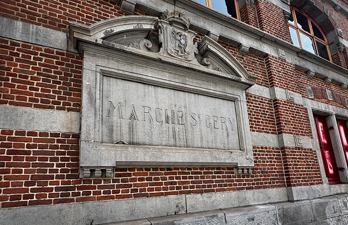 Façade historique des Halles Saint-Géry à Bruxelles